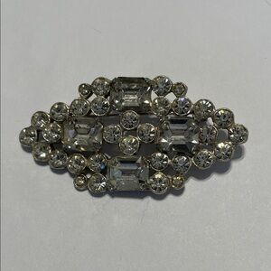 Cassiespells Silver Crystal Brooch